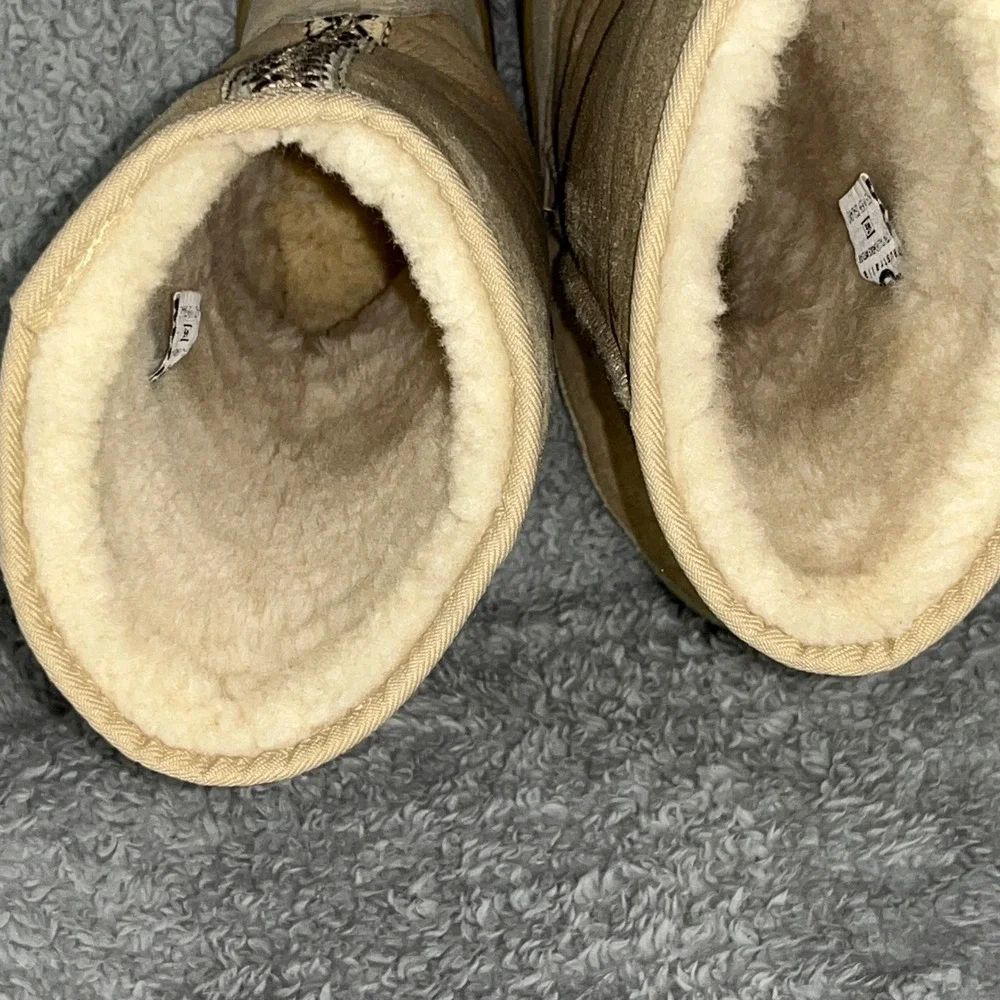 UGG Ultra Tall Boots Womens 6 Sand‎ Sheepskin Embroidered Braid 5245 Made in NZ